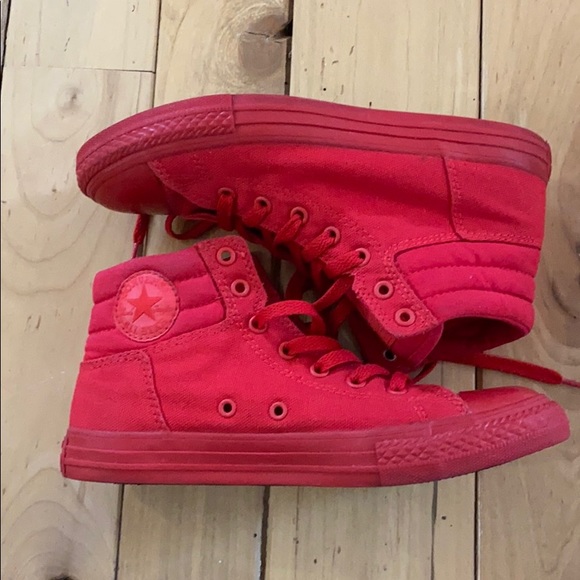 pink high top converse size 4